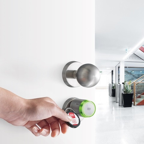 Contrôle d'accès électronique ENiQ® par DOM