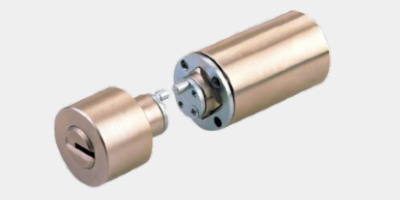 Serrure en applique avec cylindre rond Keso